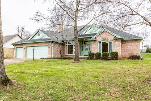 $389,900 | 121 Derbyshire Drive | Glen Oaks Village