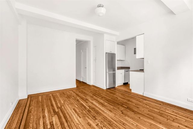 $3,500 | 208 West 23rd Street, Unit 305 | Chelsea