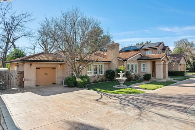 $2,799,000 | 3950 Stanley Boulevard | Downtown Pleasanton