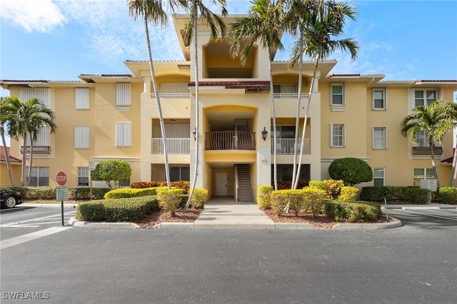 $232,900 | 1512 Southwest 50th Street, Unit 202 | Cape Coral