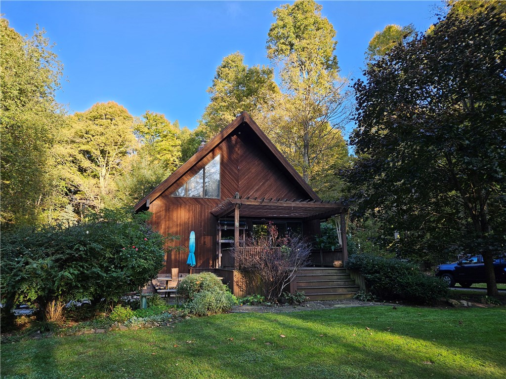 Welcome home to 4295 N Manning Rd, on 13.74 acres