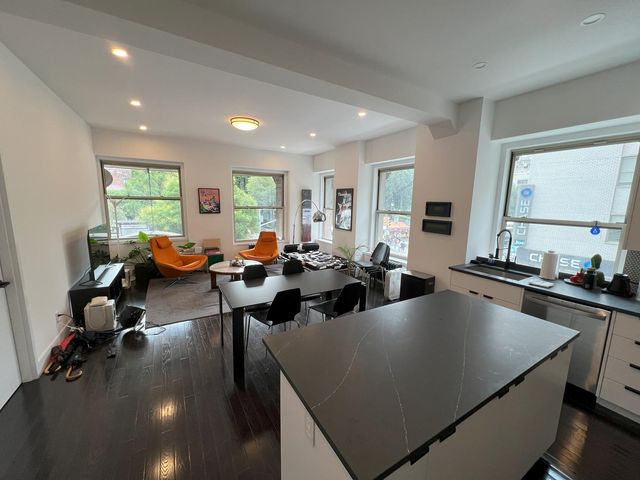 $10,875 | 31 Union Square West, Unit 2A | Flatiron