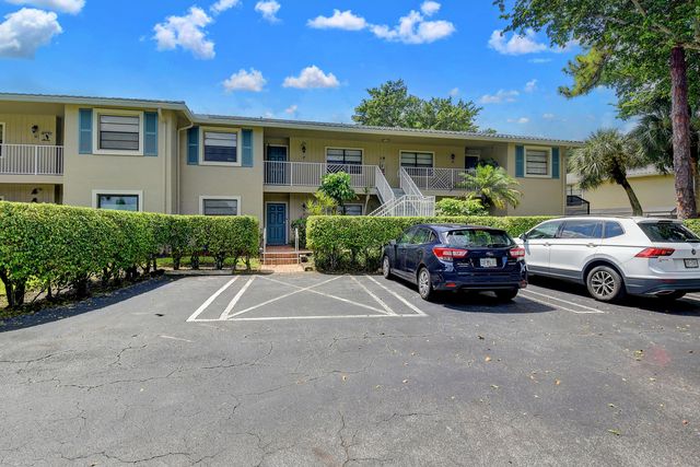 $50,000 | 18 Westgate Lane, Unit F | Hunters Run