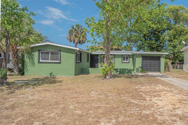 $219,000 | 747 Derbyshire Road | Daytona Beach