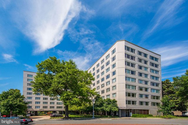 $265,000 | 2475 Virginia Avenue Northwest, Unit 925 | Foggy Bottom