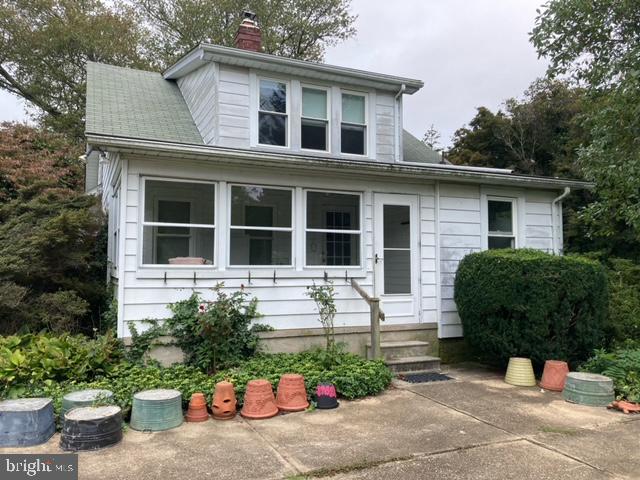 a house view with a sitting space