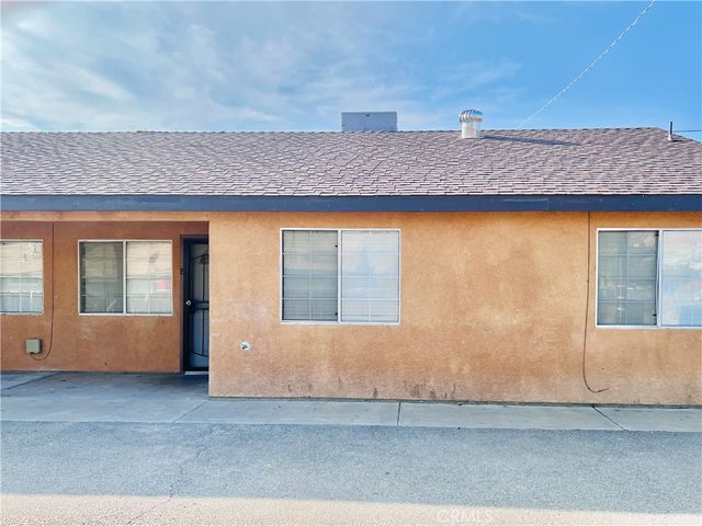 $1,595 | 3927 Mitchell Avenue, Unit B | Bakersfield Country Club