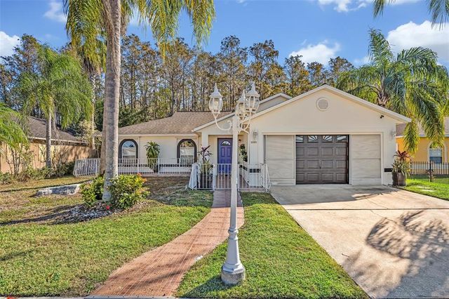 $419,900 | 2460 Oak Mill Drive | Kissimmee