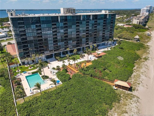 $785,000 | 10410 South Ocean Drive, Unit 309 | Hutchinson Island South