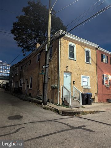 $310,000 | 410 Barbadoes Street | Norristown