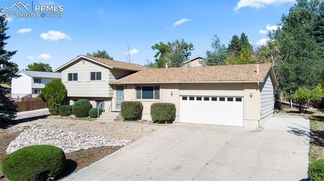 $415,999 | 3325 Raindrop Drive | Village Seven