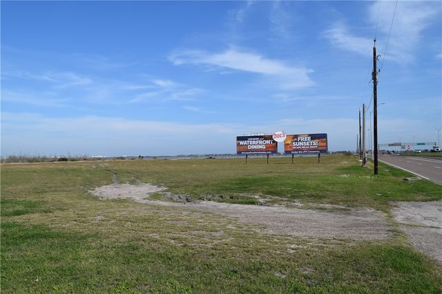 $2,238,984 | 8402 South Padre Island Drive | Midtown Corpus Christi