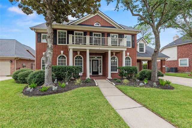 $732,500 | 24403 Falcon Point Drive | Falcon Point