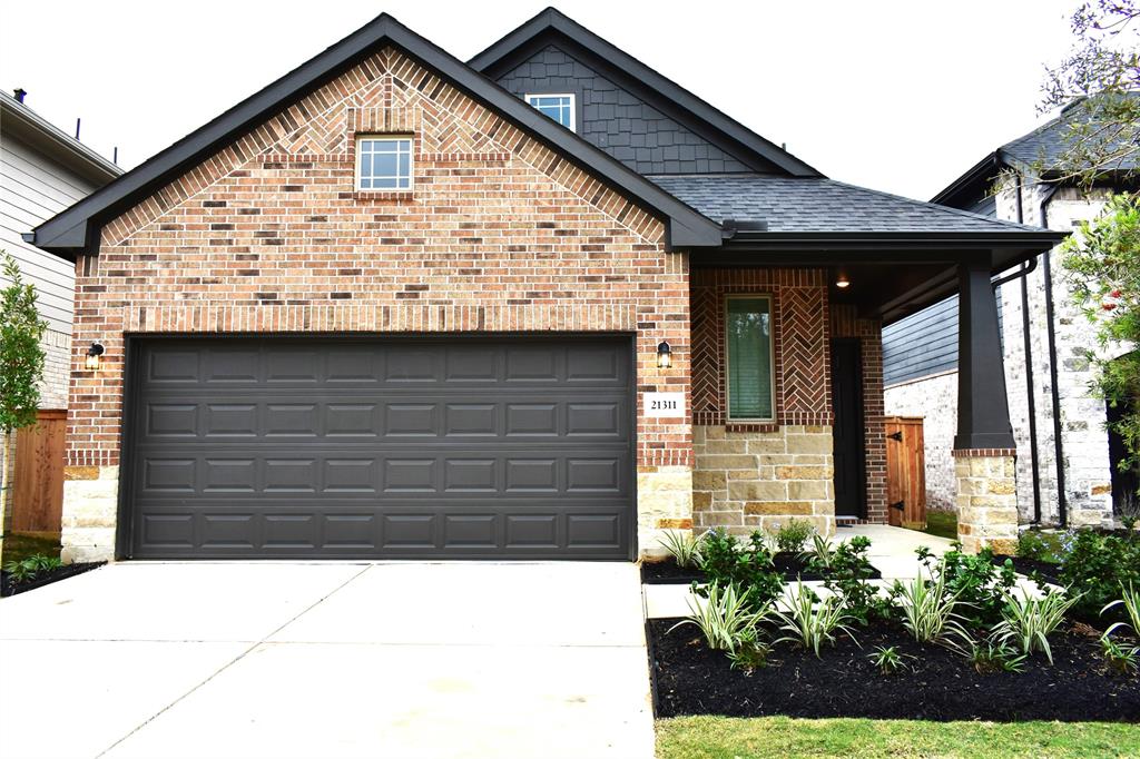 Welcome to this New Construction Home in Tomball's Sorella Neighborhood