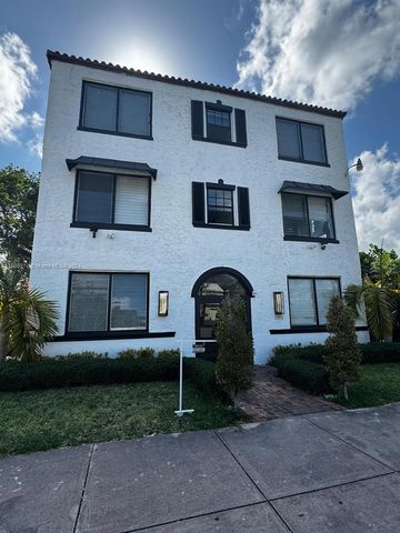 $4,800,000 | 444 Ponce De Leon Boulevard | Central Gables