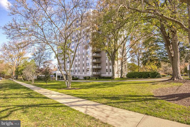 $399,000 | 8315 North Brook Lane, Unit 2505 | Whitehall Condominium