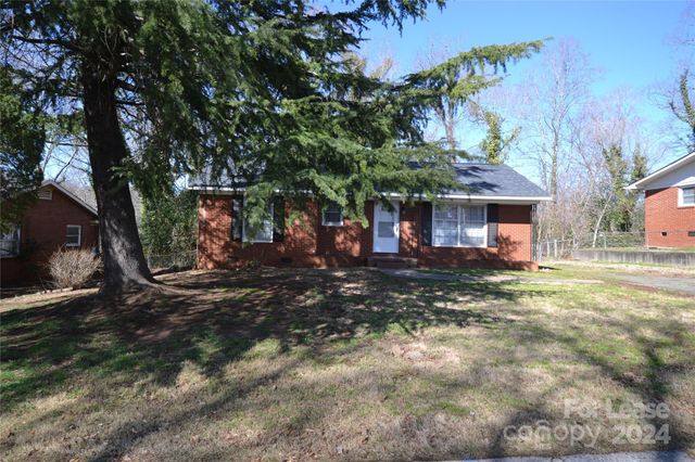 $1,450 | 3844 Crestridge Drive | Clanton Park-Roseland