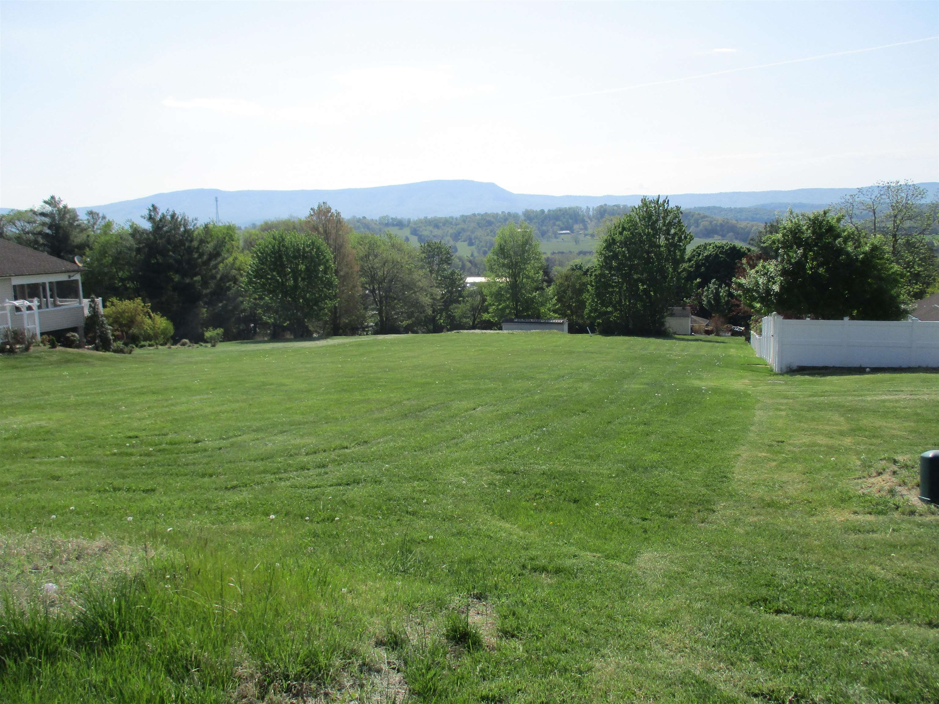 a view of an outdoor space and a yard