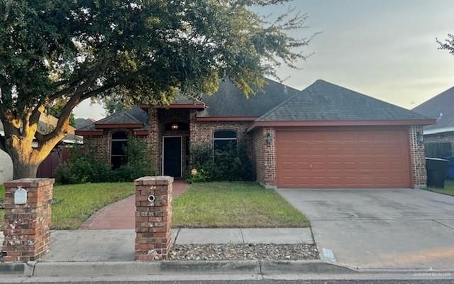 $1,800 | 3317 Loyola Avenue | McAllen