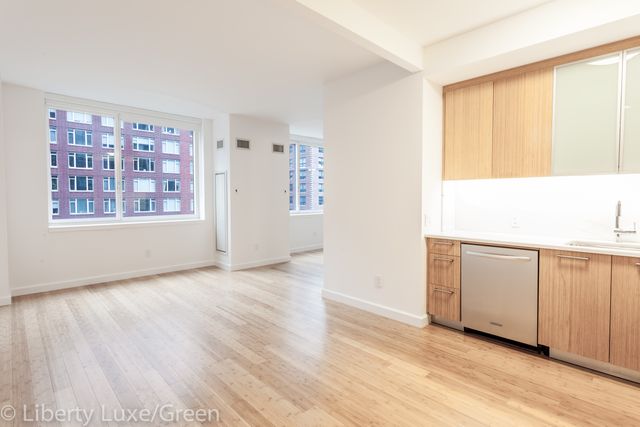 $4,500 | 300 North End Avenue, Unit 4K | Battery Park City