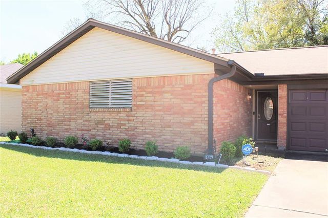 $225,000 | 2729 3rd Avenue North | Texas City