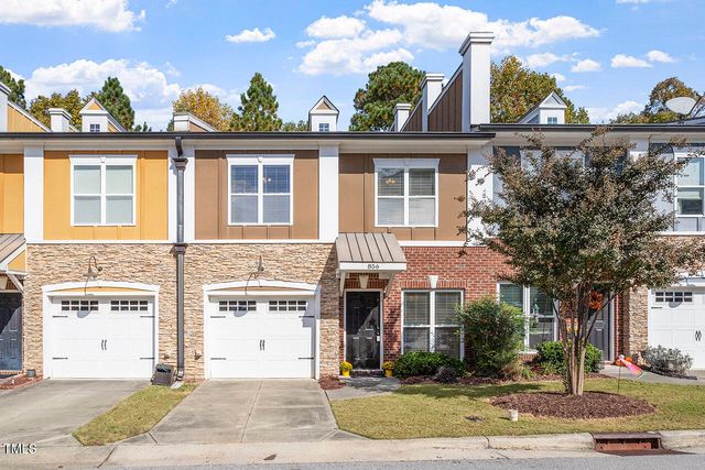 $389,000 | 856 Queen City Crescent | Citiside at Beaver Creek