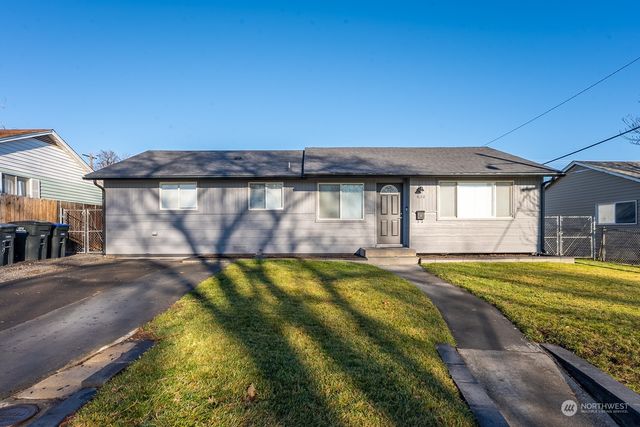 $332,500 | 630 West Loop Drive | Moses Lake