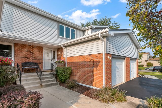 $299,000 | 7902 160th Street | Tinley Park