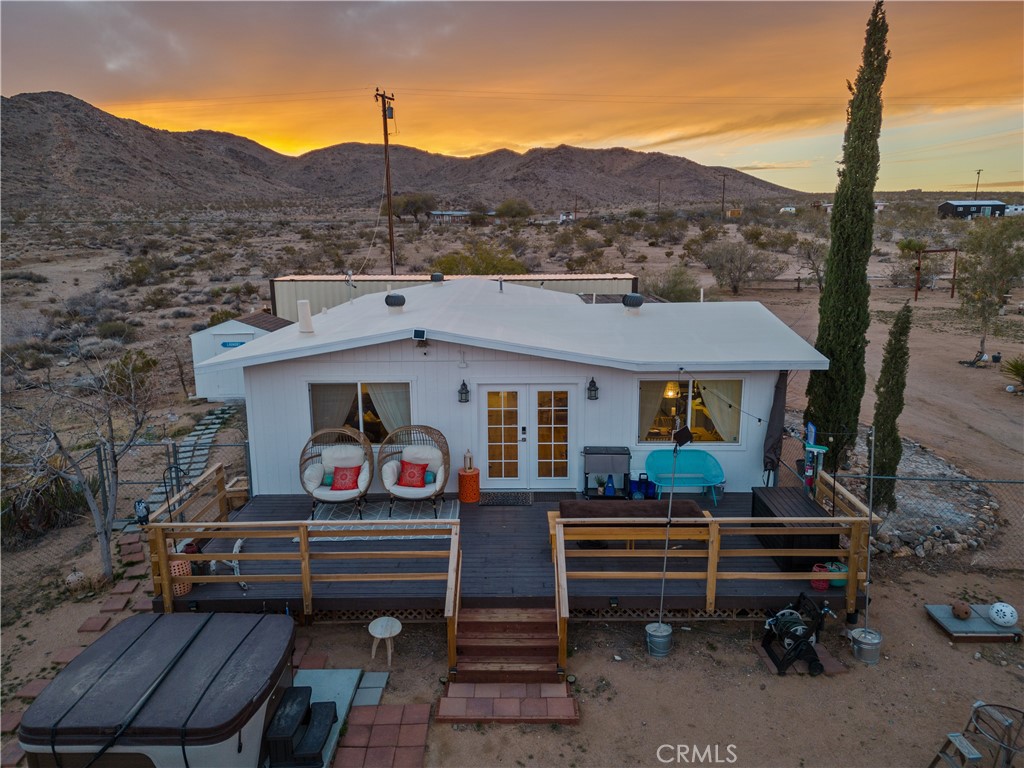 a house view with a outdoor space