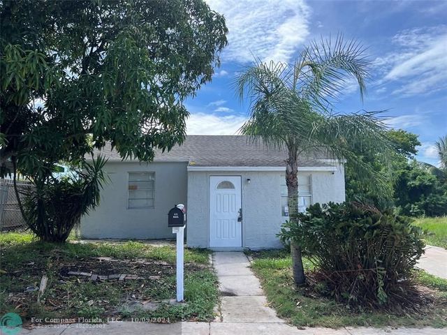 $1,675 | 841 West 4th Street | Riviera Beach