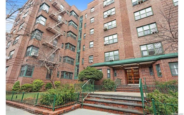 $580,000 | 34-41 78th Street, Unit 5A | Jackson Heights