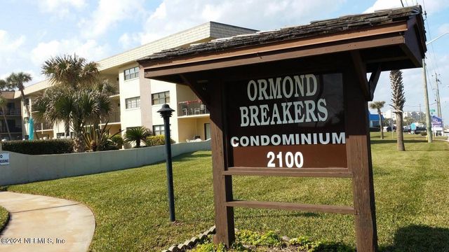 $299,500 | 2100 Ocean Shore Boulevard, Unit 112 | Ormond-by-the-Sea