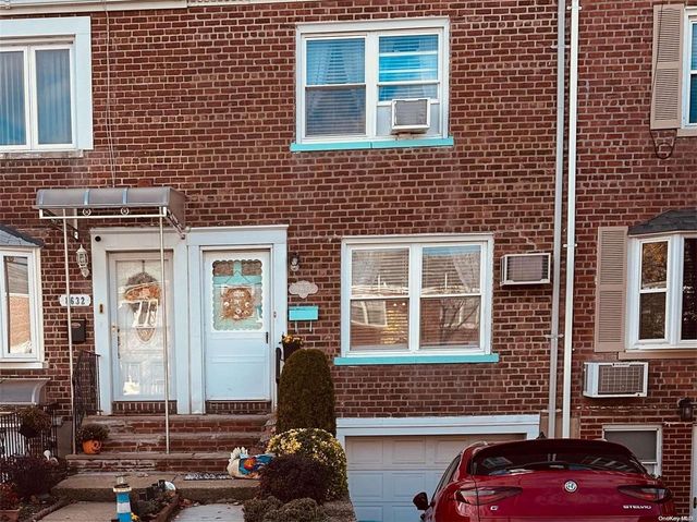 $626,000 | 86-30 256th Street | Floral Park