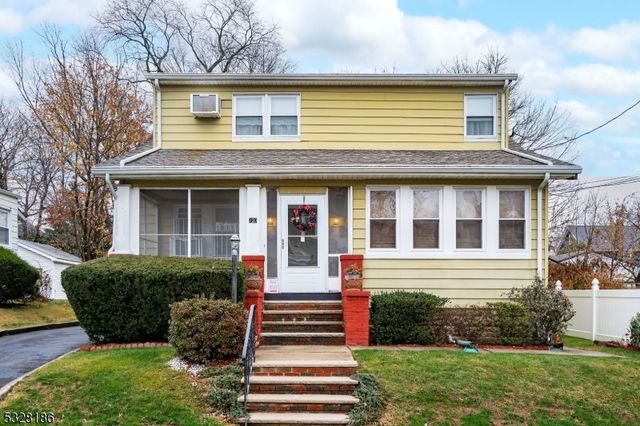 $749,900 | 122 Orchard Road | Maplewood