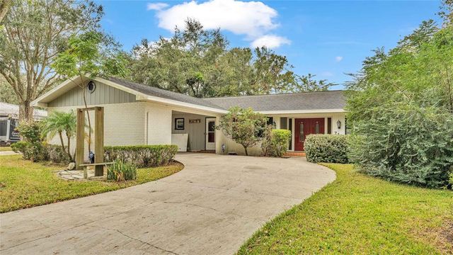 $498,000 | 712 Orange Valley Lane | Lakeland Highlands