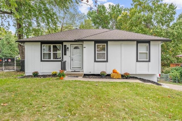 $229,000 | 3917 South Masterbrook Drive | Independence