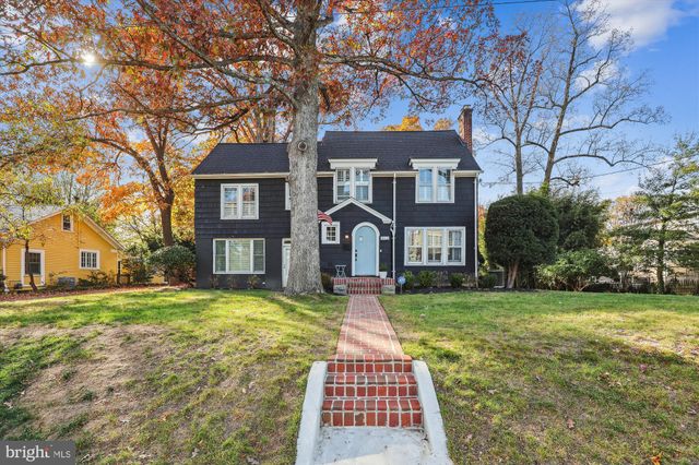 $1,595,000 | 912 South Quincy Street | Alcova Heights