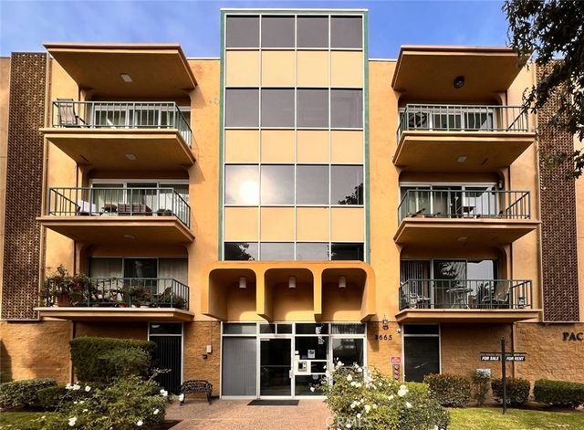 $2,795 | 3665 East 1st Street, Unit 408 | Belmont Heights