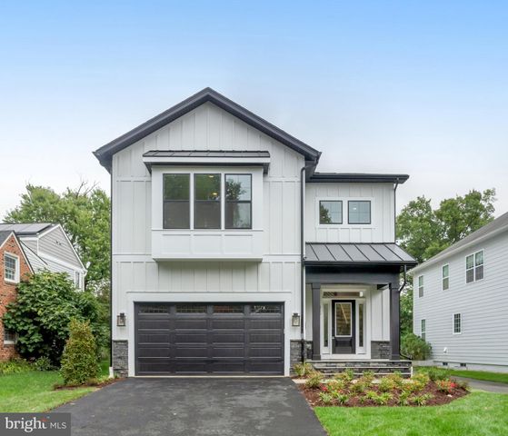 $1,987,900 | 815 South Lincoln Street | Alcova Heights