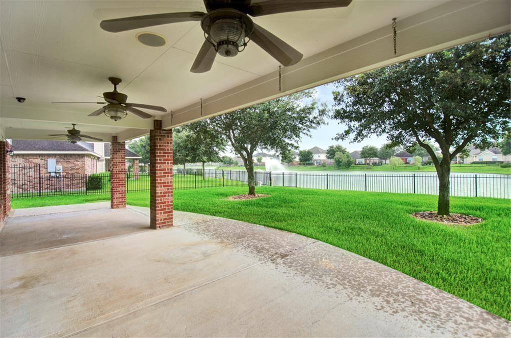 a view of a yard with porch