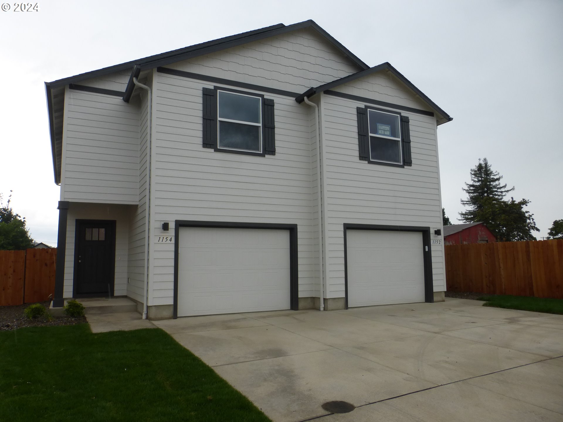 a front view of house with yard