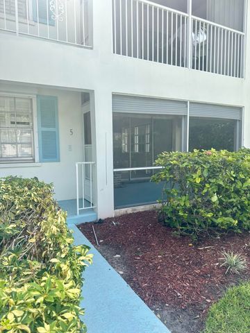 $3,500 | 201 Venetian Drive, Unit 5 | Delray Beach Association