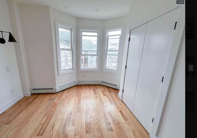 $2,650 | 239 Halladay Street, Unit 2L | Communipaw