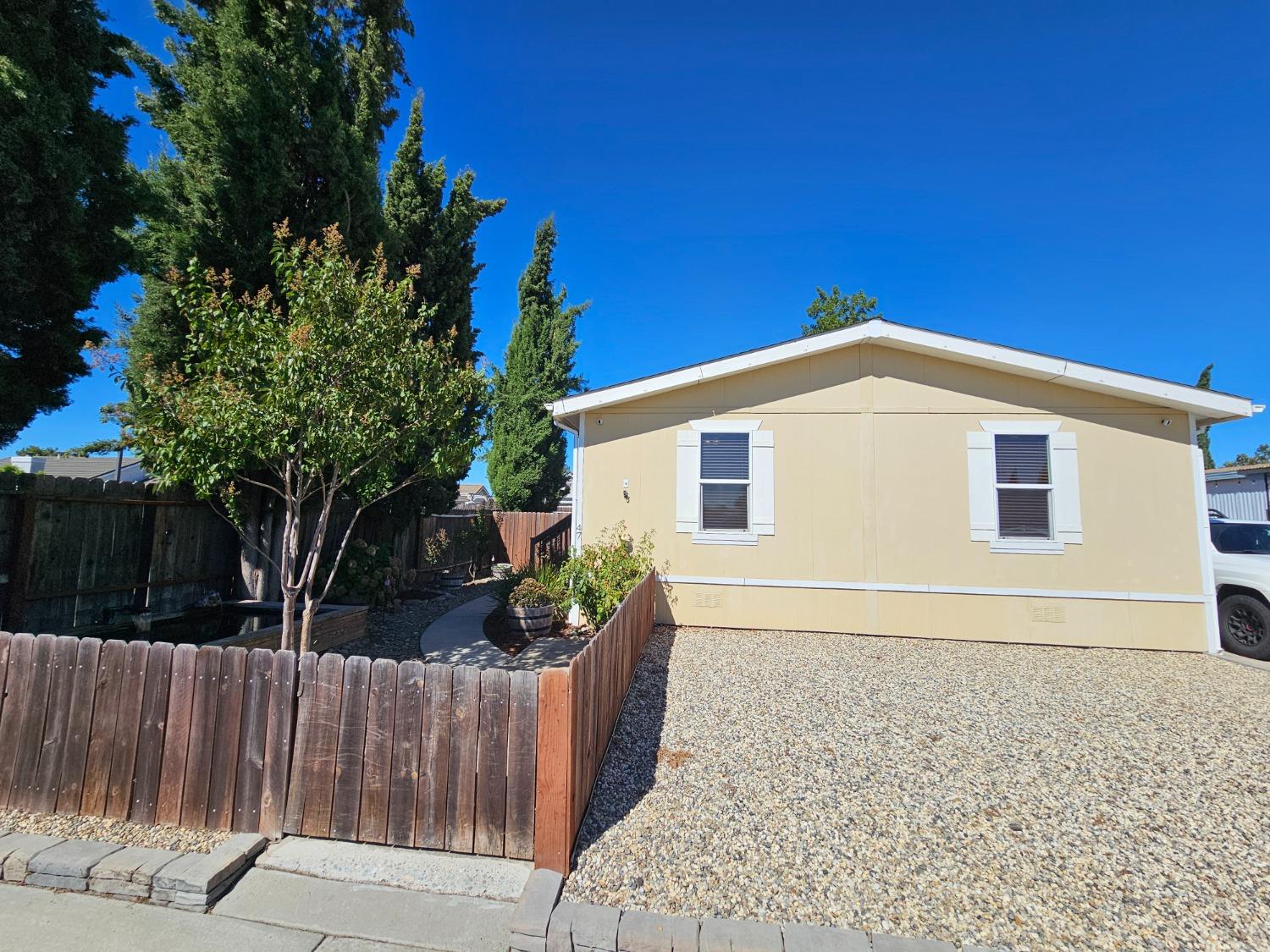 a front view of house with yard