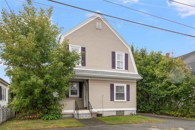 $365,000 | 106 Oakdale Avenue | Fairlawn