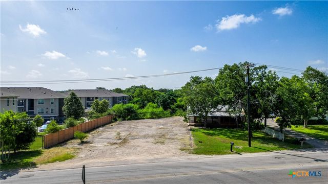 $499,000 | 1951 Gruene Road | New Braunfels