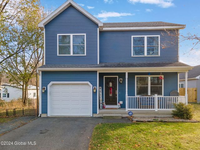 $335,000 | 117 North Linden Street | Schaghticoke Town