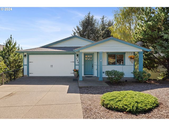 $599,900 | 350 Northeast Harbor View Place | Depoe Bay