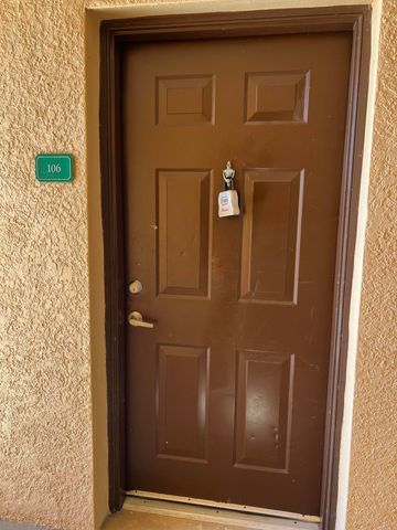 $1,575 | 131 Southwest Palm Drive, Unit 106 | St. Lucie West Country Club