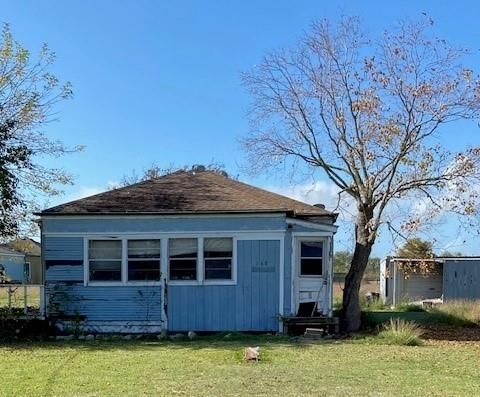 $150,000 | 560 Cedar Street South | Matagorda